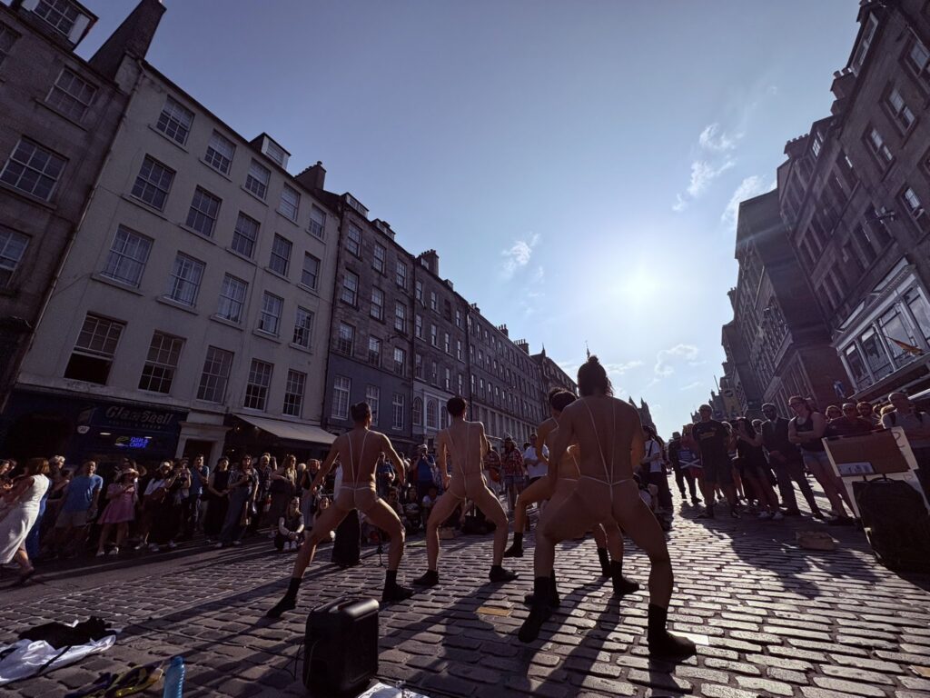 Edinburgh Fringe 2025 街頭パフォーマンス